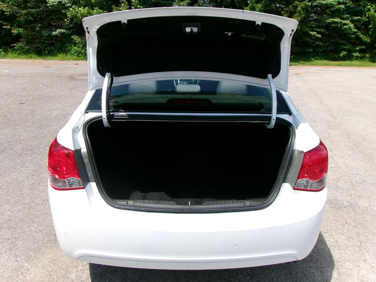 Chevrolet Cruze LT 4D Sedan 2011