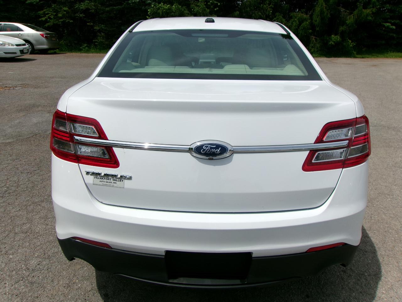 Ford Taurus SE 4D Sedan 2015