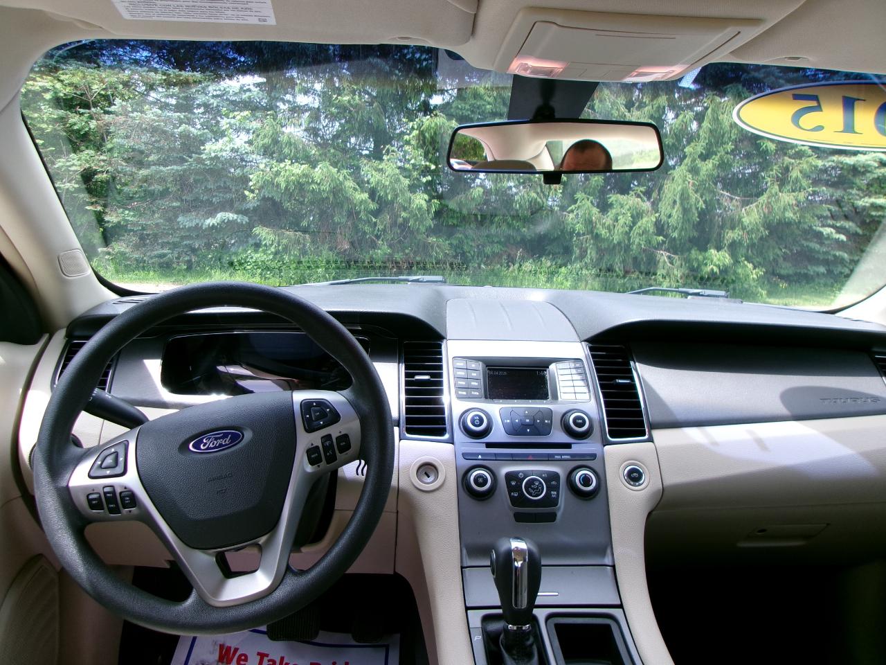 Ford Taurus SE 4D Sedan 2015