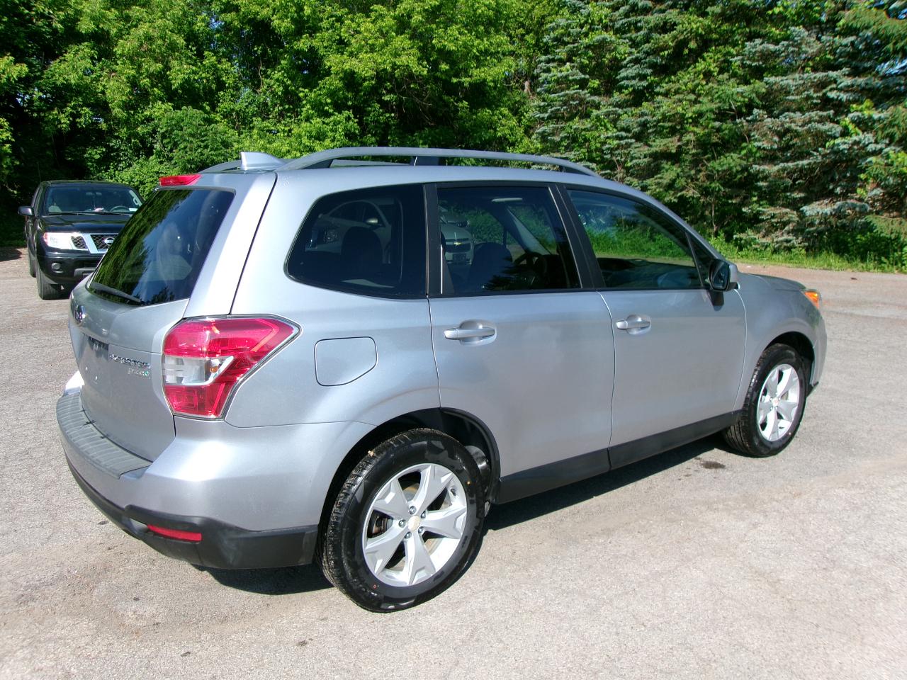 Subaru Forester 2.5i Premium 4D SUV 2016
