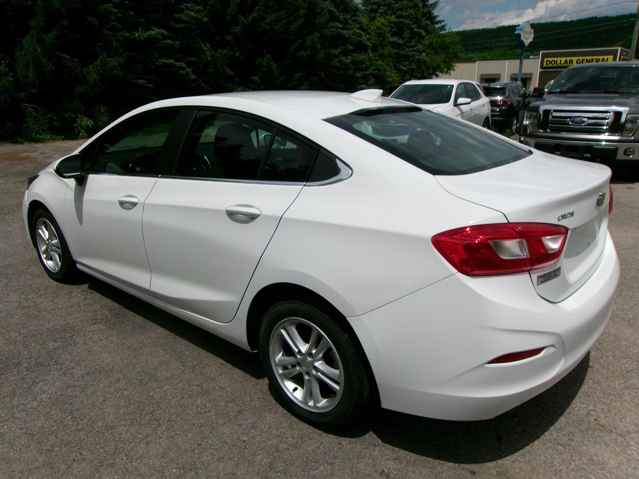 Chevrolet Cruze LT 4D Sedan 2017