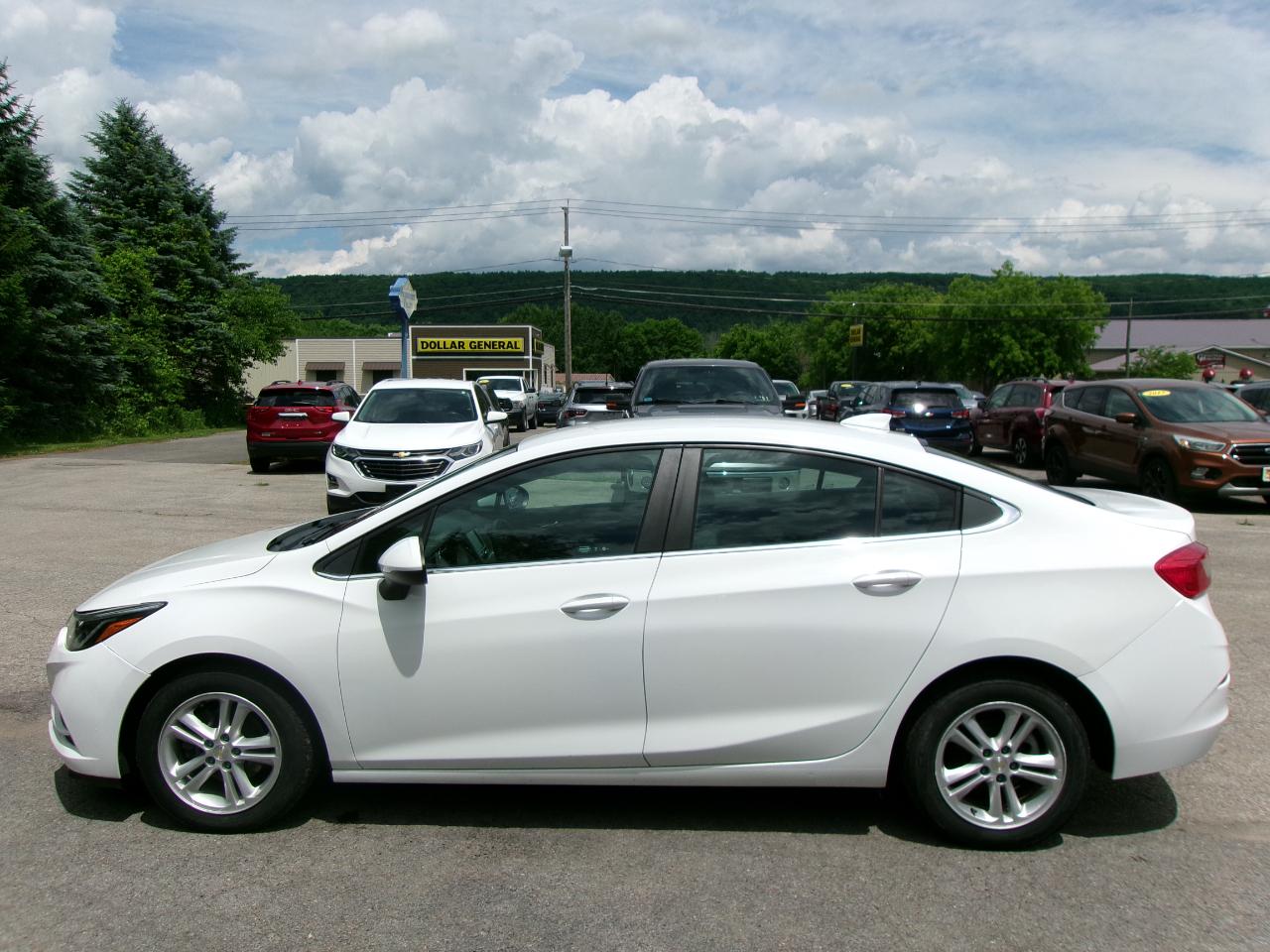 Chevrolet Cruze LT 4D Sedan 2017