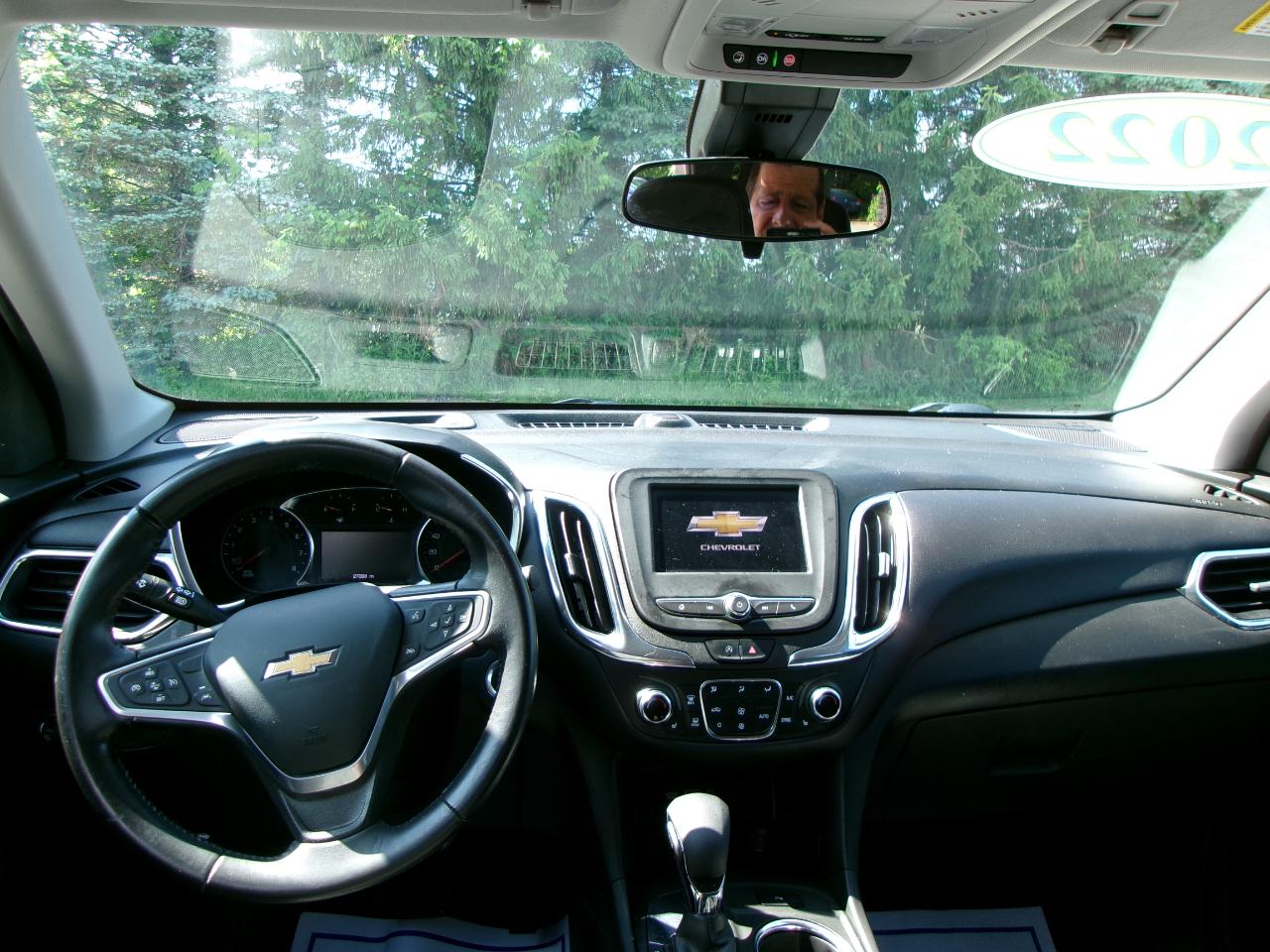 Chevrolet Equinox LT 4D SUV FWD 2022