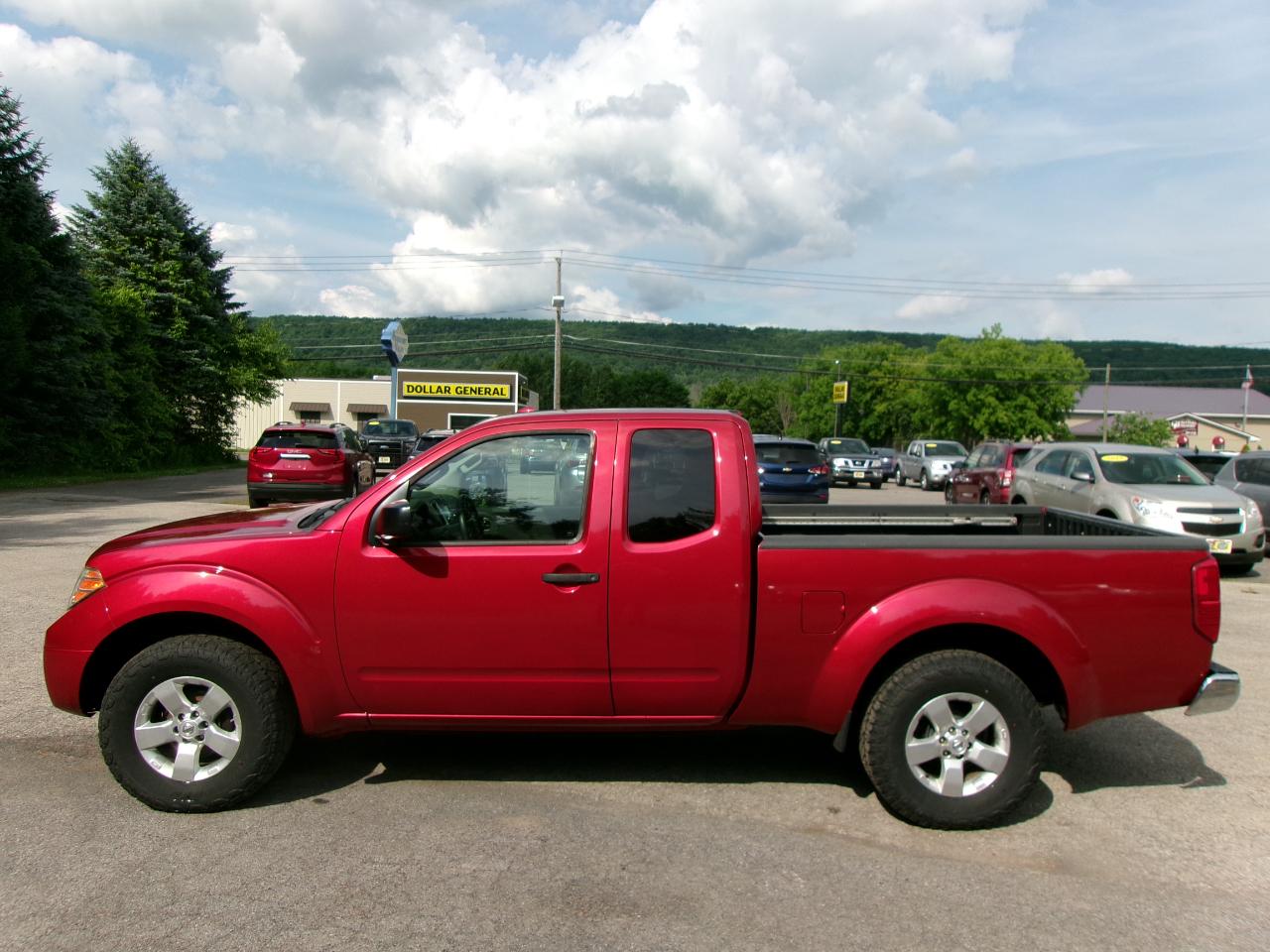 Nissan Frontier SV King Cab 4X4 V6 2013