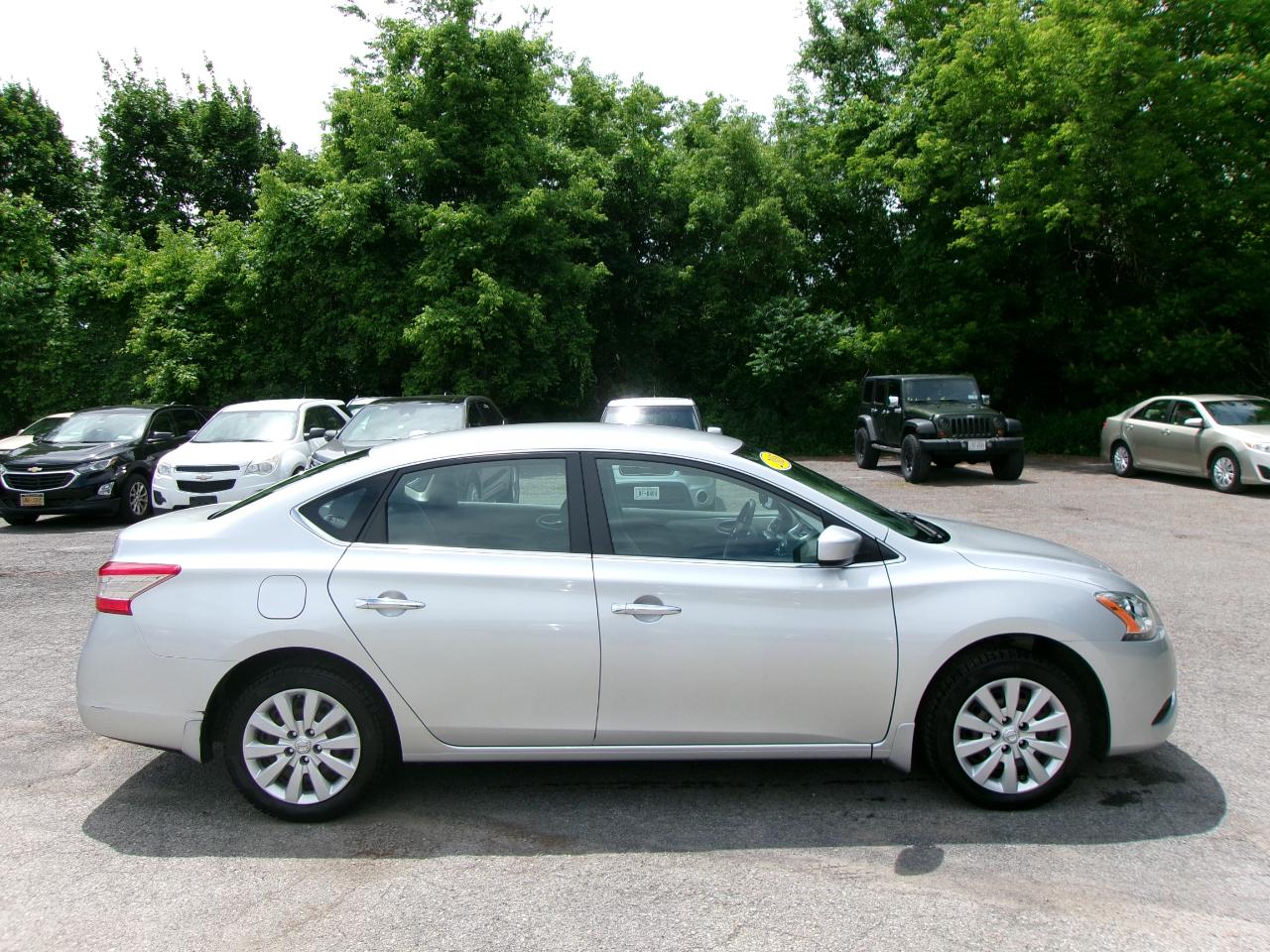 Nissan Sentra SV 4D Sedan 2015
