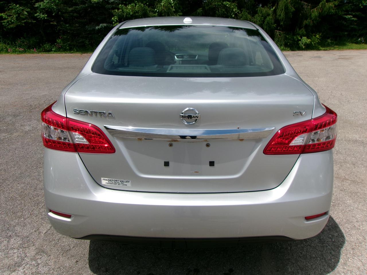 Nissan Sentra SV 4D Sedan 2015
