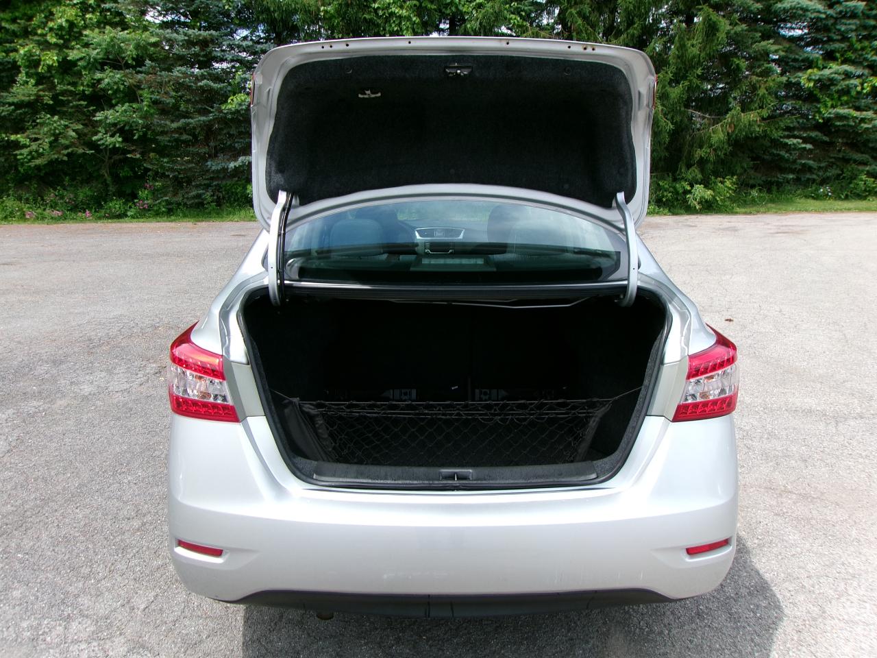 Nissan Sentra SV 4D Sedan 2015