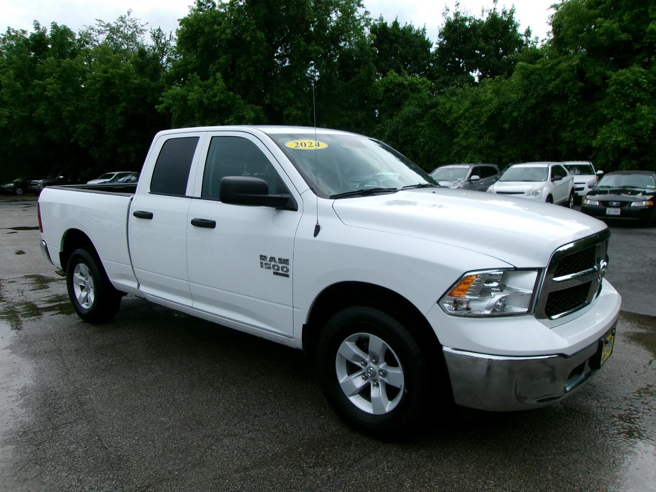 RAM 1500 DS SLT Quad Cab 4WD SWB 2024
