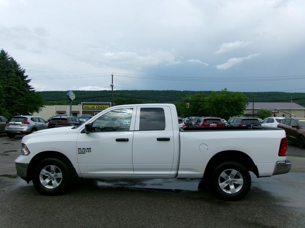 RAM 1500 DS SLT Quad Cab 4WD SWB 2024