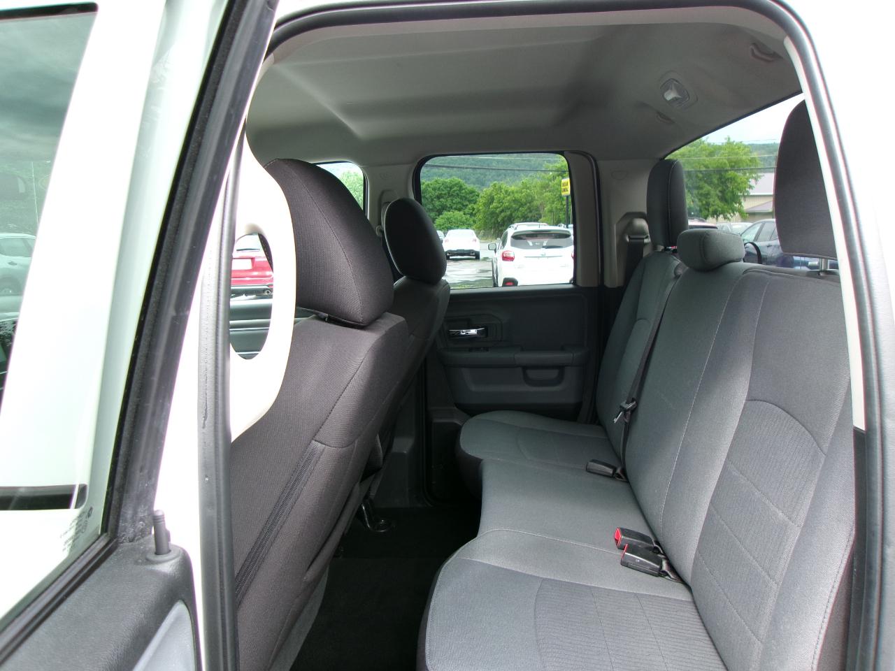 RAM 1500 DS SLT Quad Cab 4WD SWB 2024