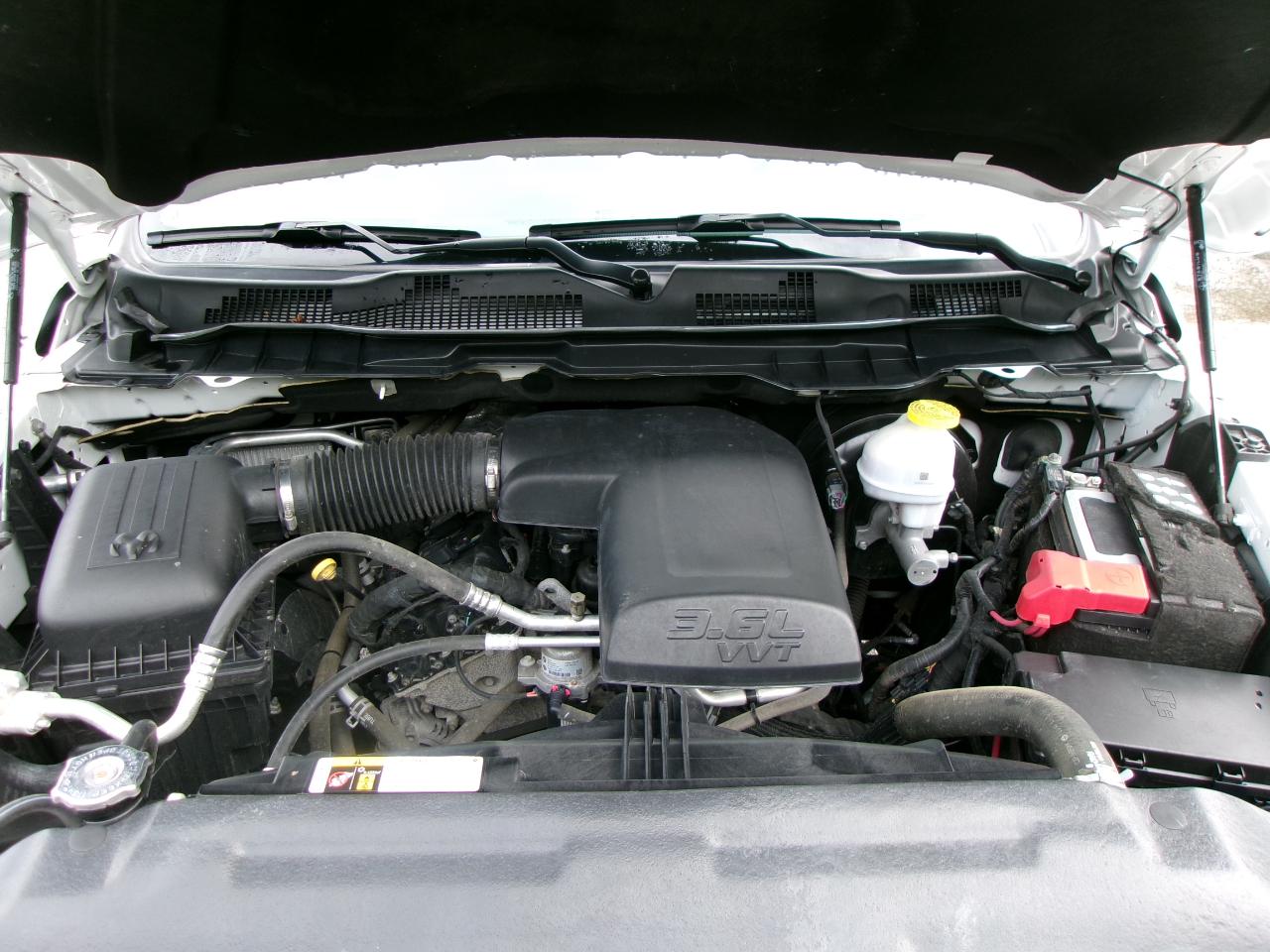 RAM 1500 DS SLT Quad Cab 4WD SWB 2024