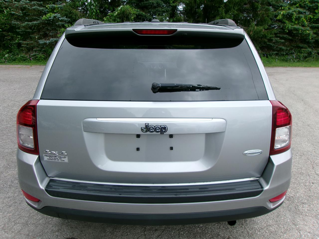 Jeep Compass Latitude 4D SUV 4WD 2017