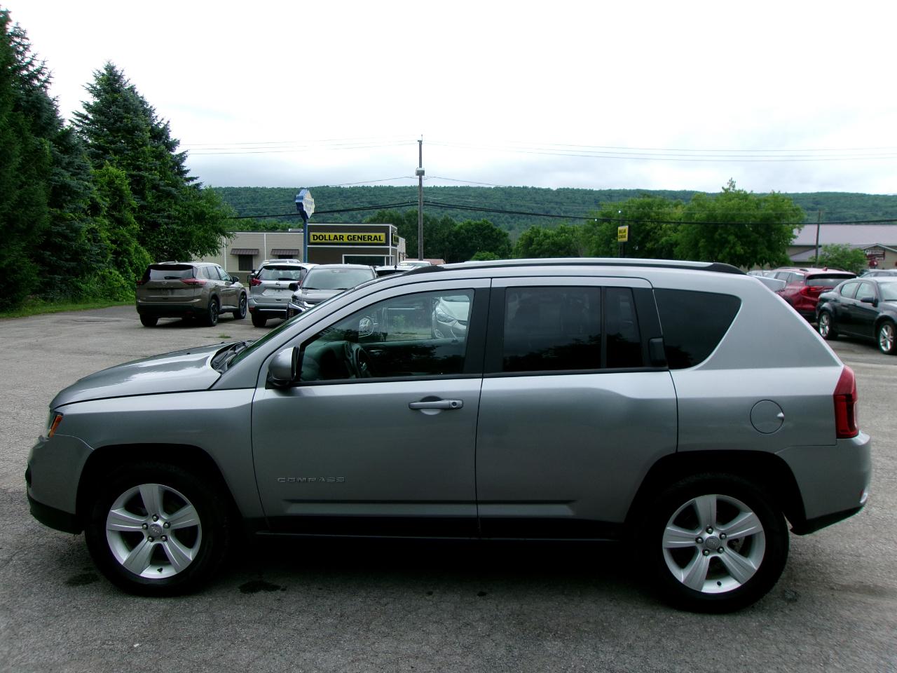 Jeep Compass Latitude 4D SUV 4WD 2017