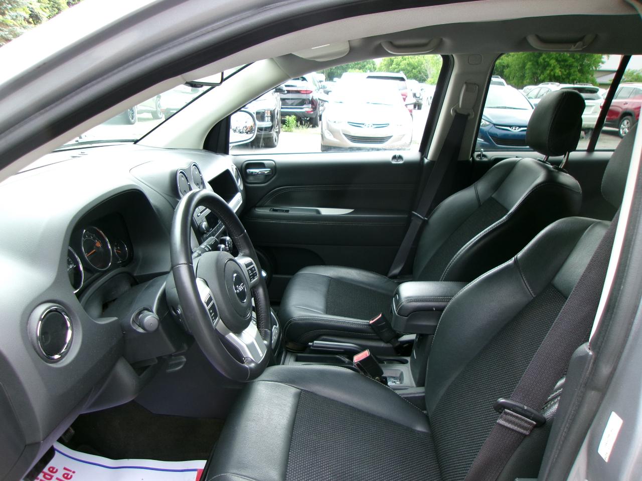 Jeep Compass Latitude 4D SUV 4WD 2017