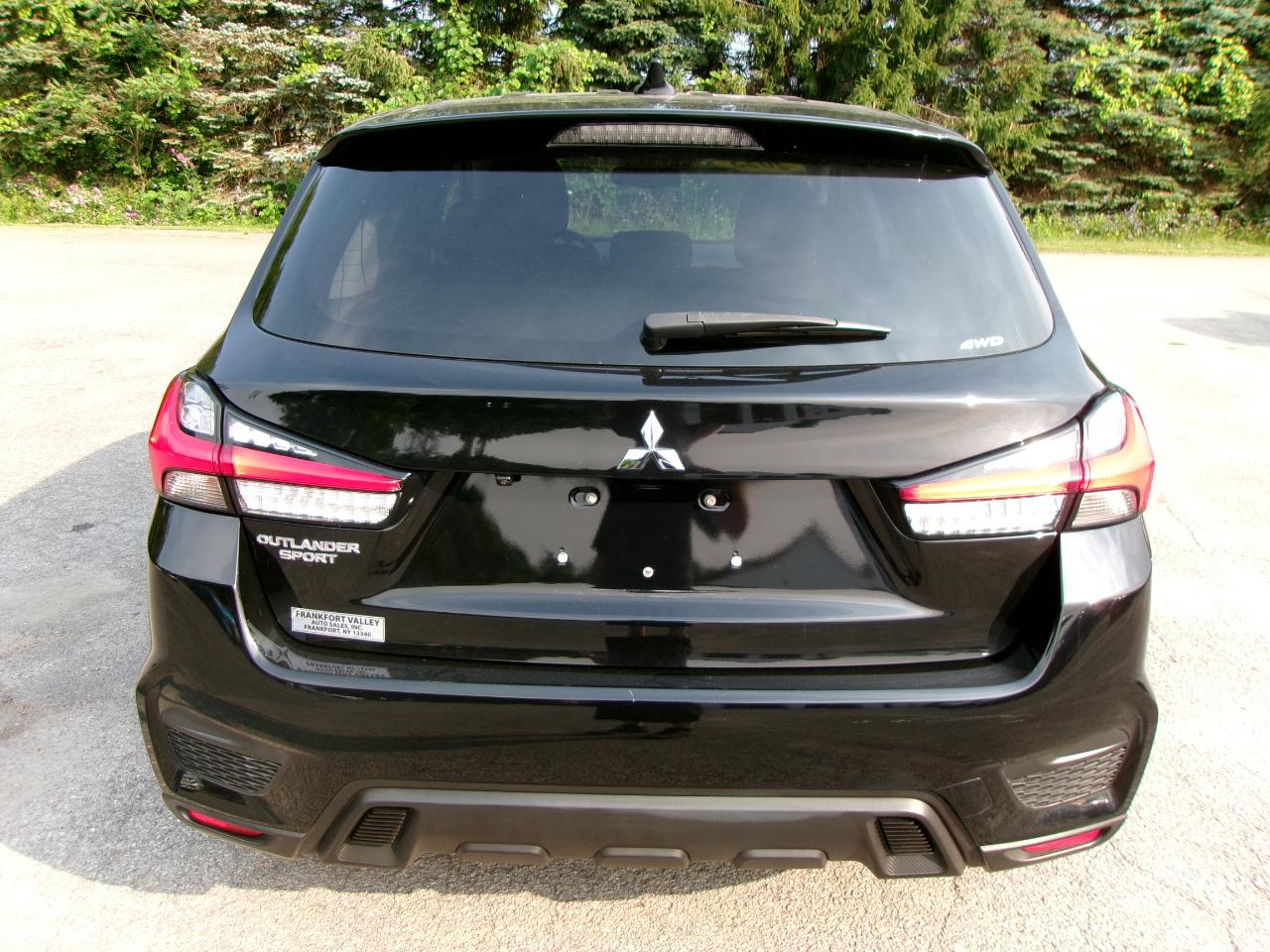 Mitsubishi Outlander Sport ES 4D SUV 4WD 2.0L at 2023