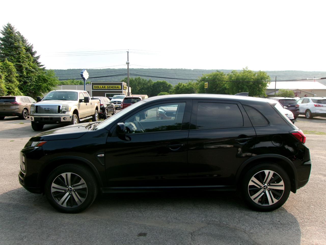 Mitsubishi Outlander Sport ES 4D SUV 4WD 2.0L at 2023