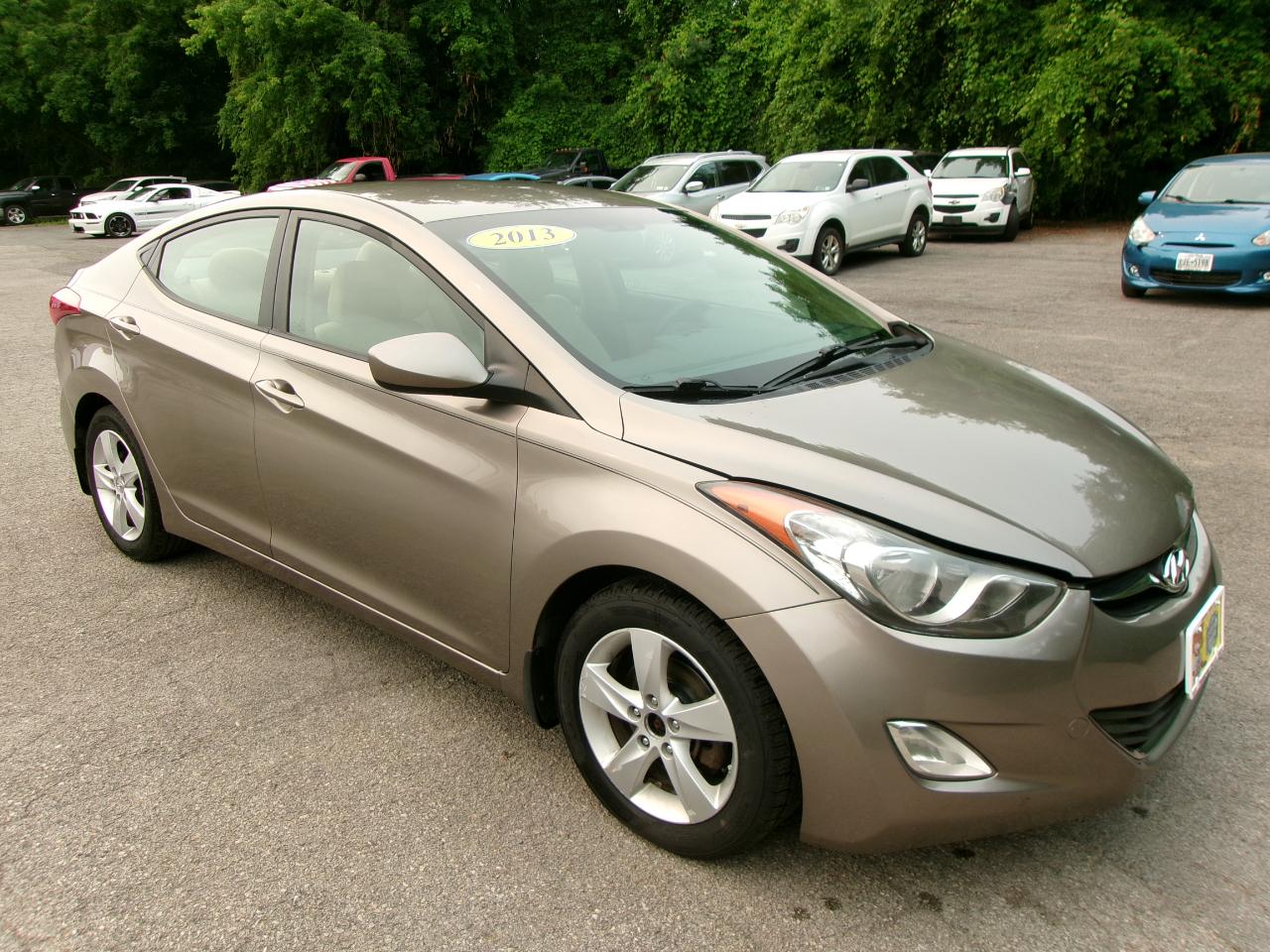 Hyundai Elantra Limited 4D Sedan 2013