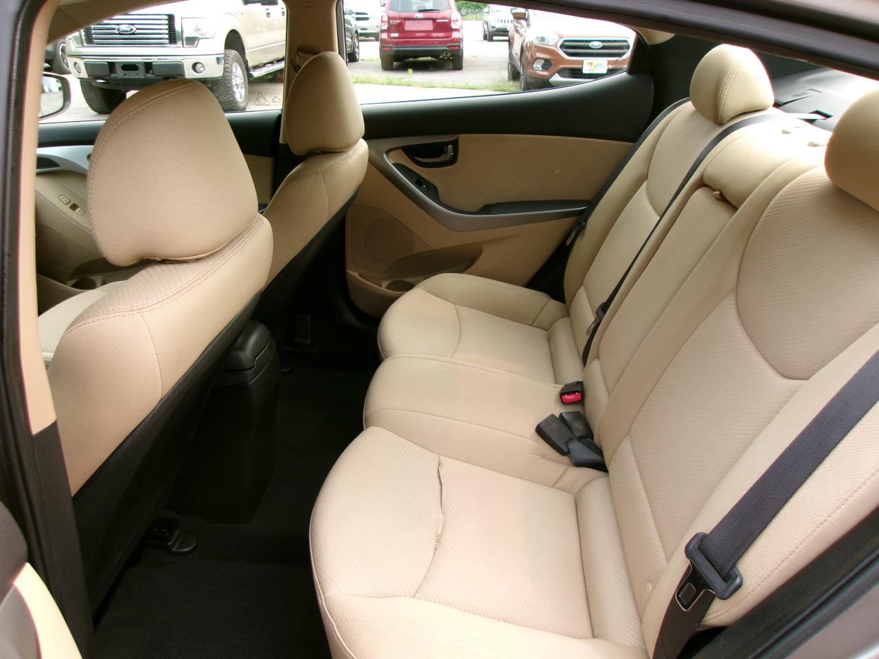 Hyundai Elantra Limited 4D Sedan 2013