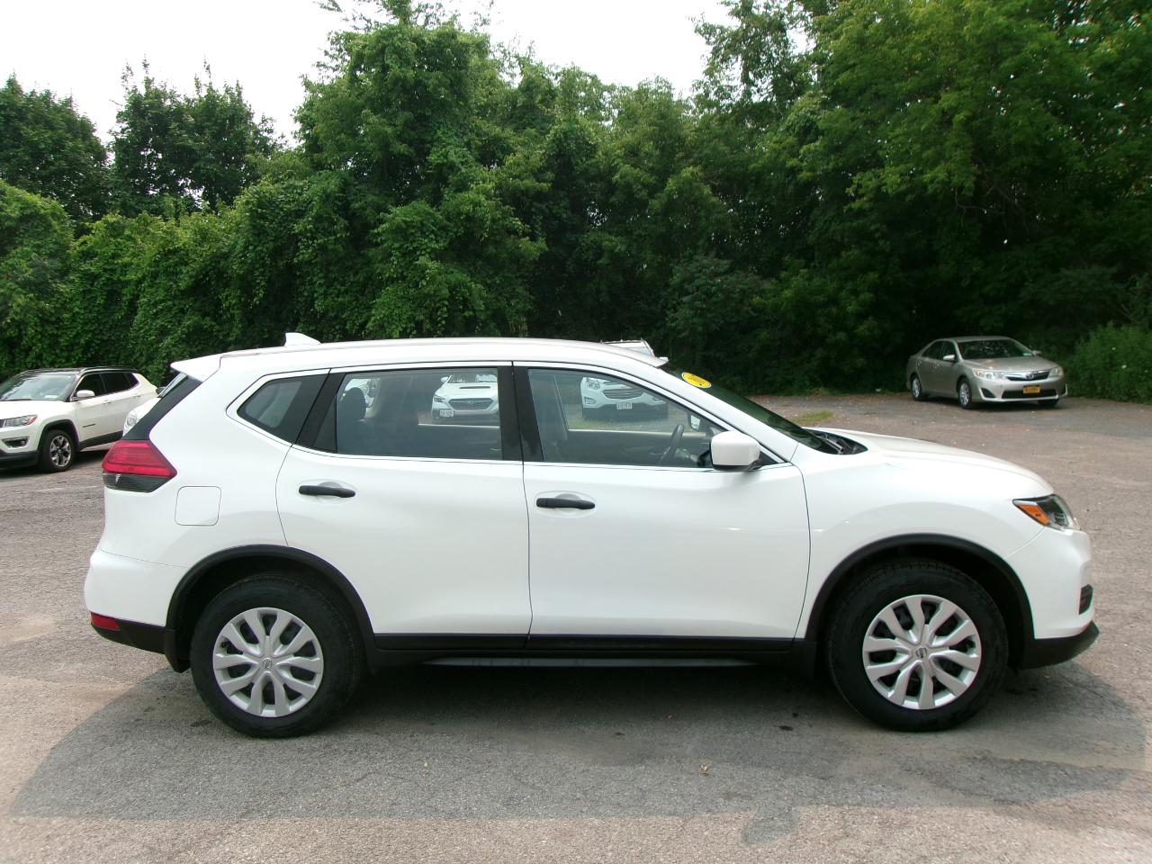 Nissan Rogue S 4D SUV AWD 2017