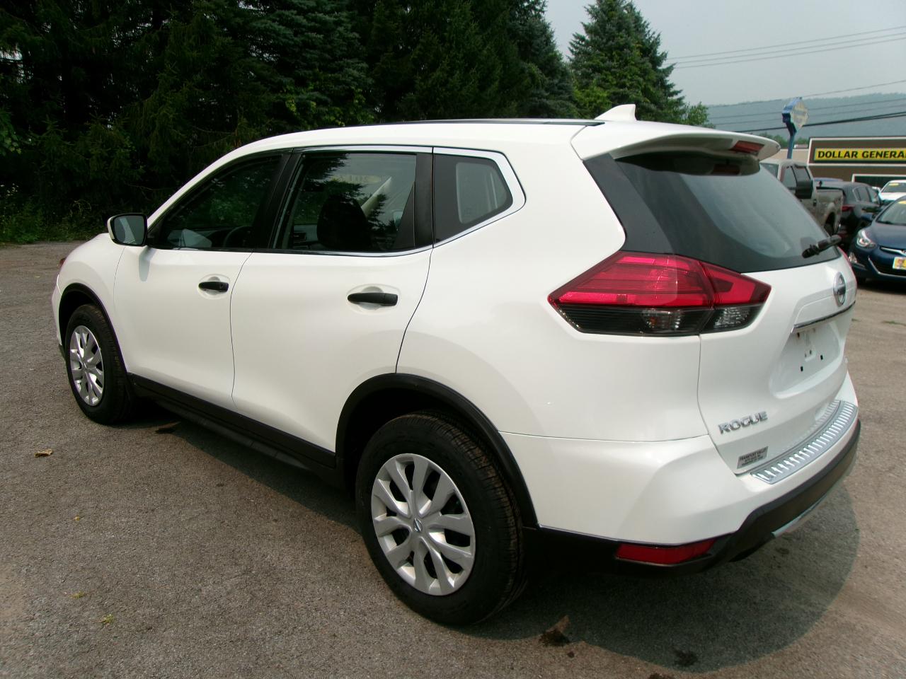 Nissan Rogue S 4D SUV AWD 2017