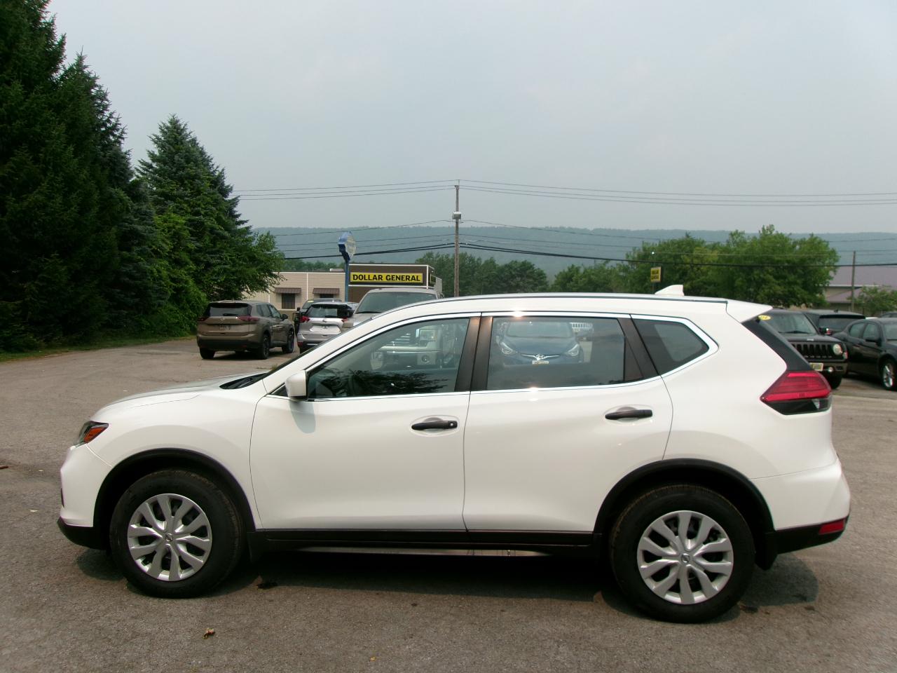 Nissan Rogue S 4D SUV AWD 2017