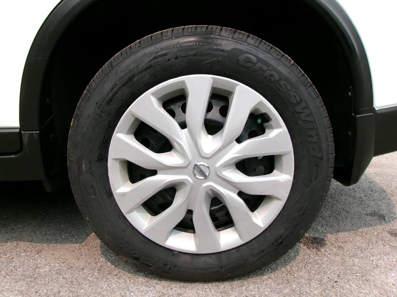 Nissan Rogue S 4D SUV AWD 2017