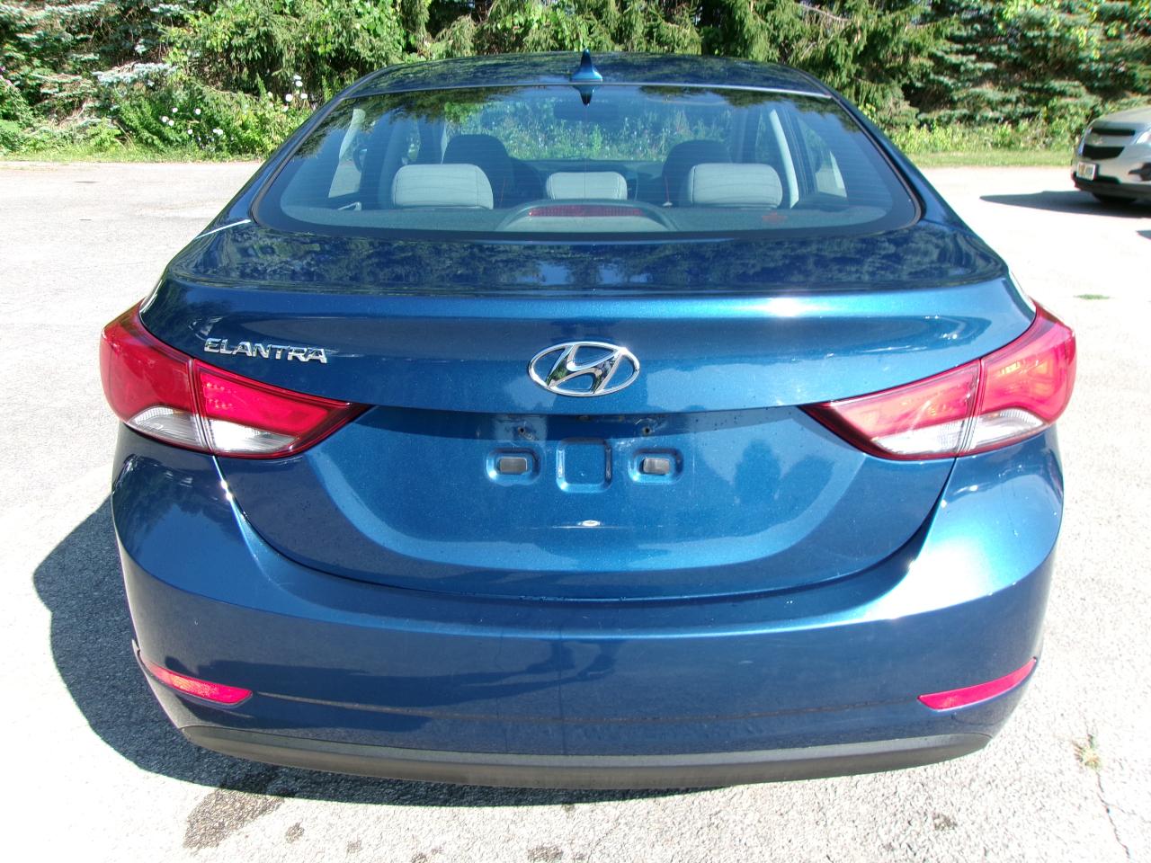 Hyundai Elantra Limited 4D Sedan 2014