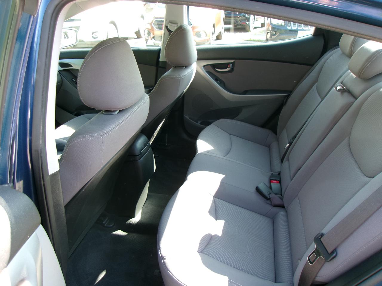 Hyundai Elantra Limited 4D Sedan 2014