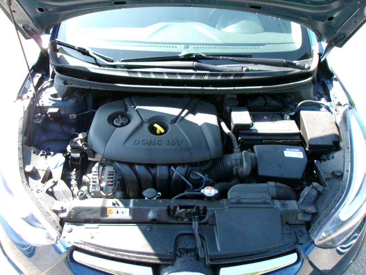 Hyundai Elantra Limited 4D Sedan 2014