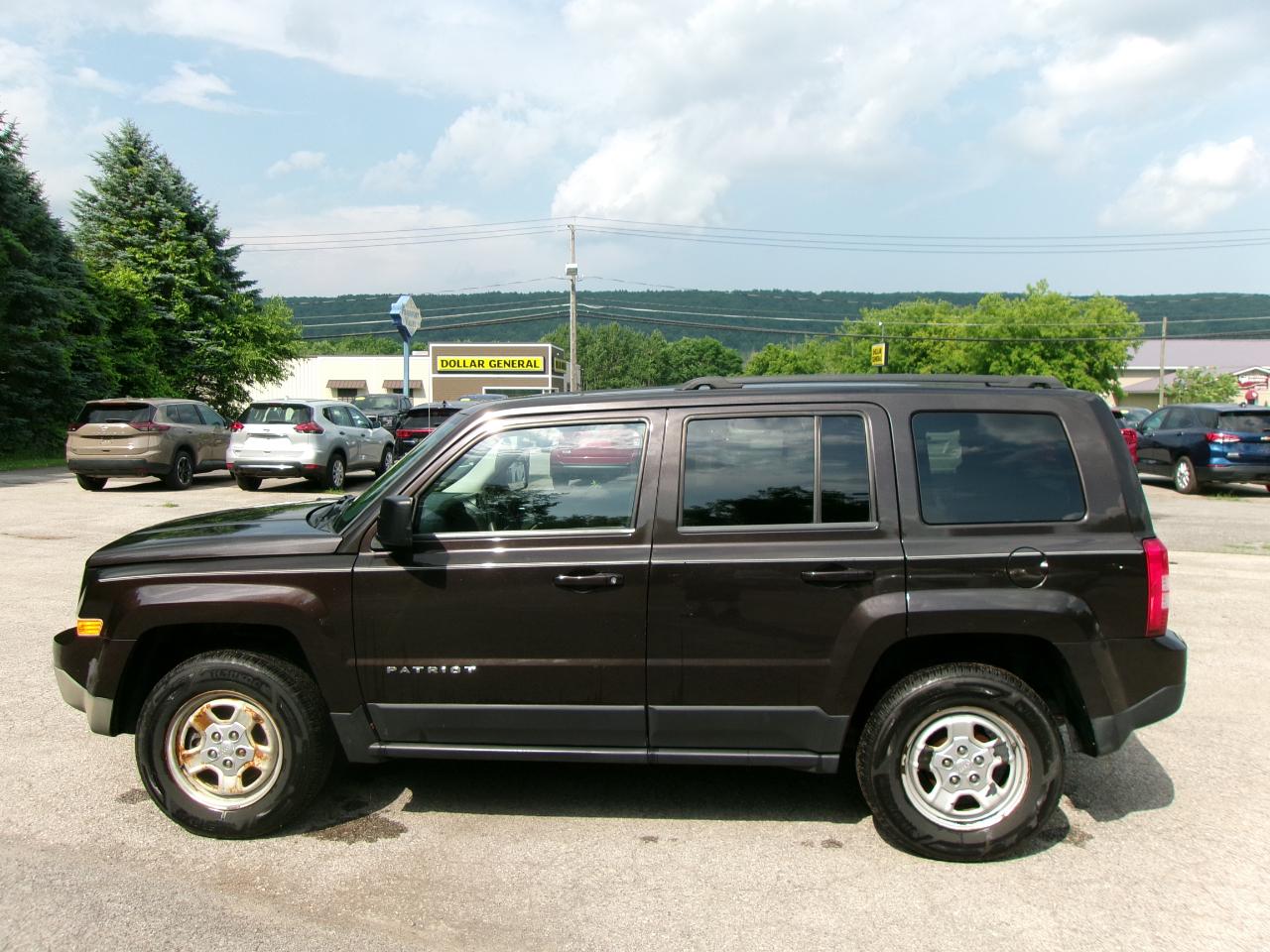 Jeep Patriot Sport 4D SUV FWD 2014