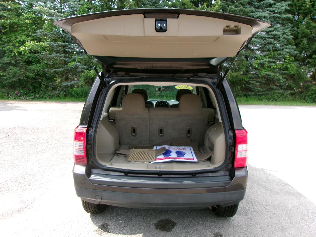 Jeep Patriot Sport 4D SUV FWD 2014