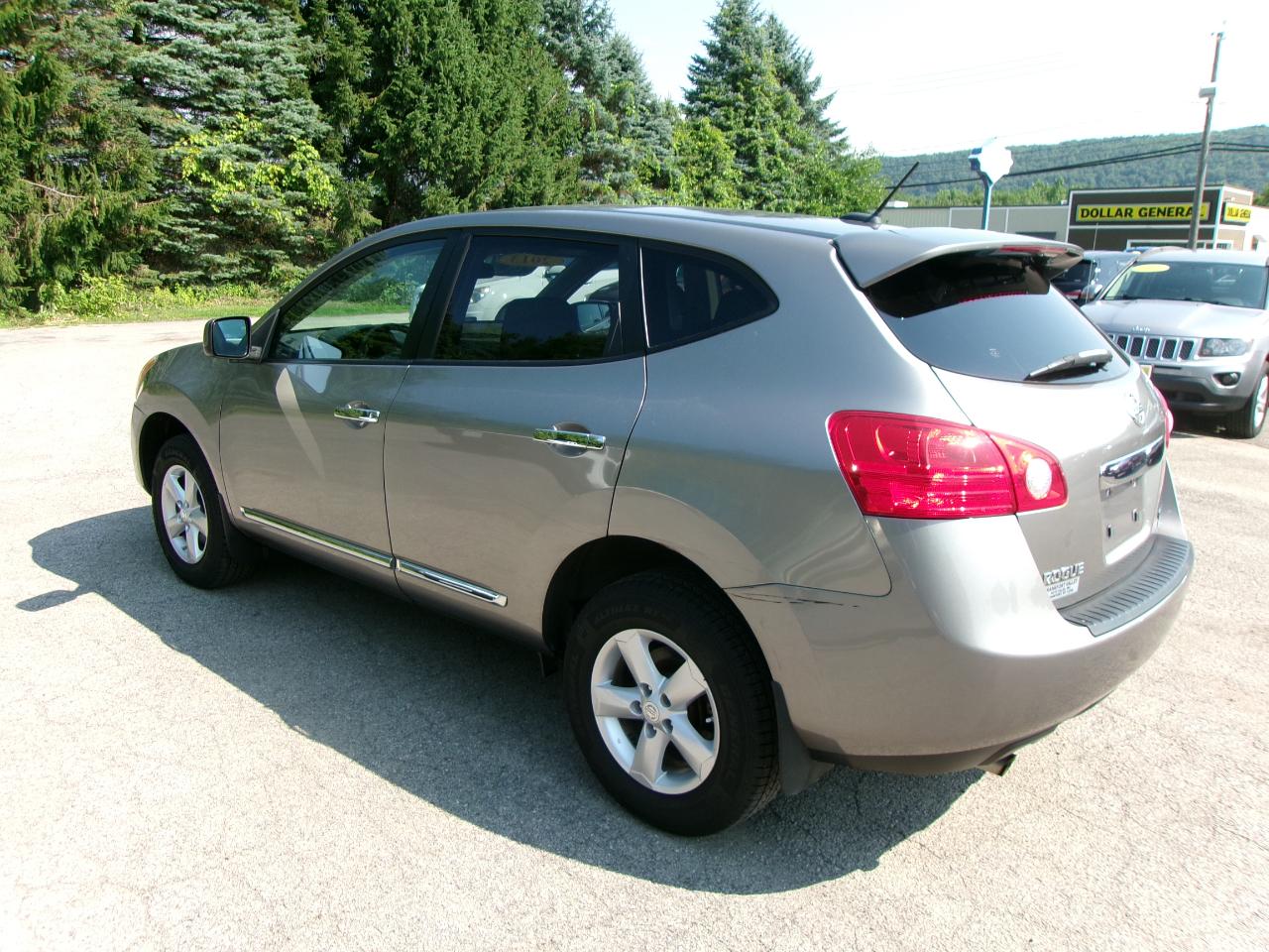 Nissan Rogue S 4D SUV AWD 2013