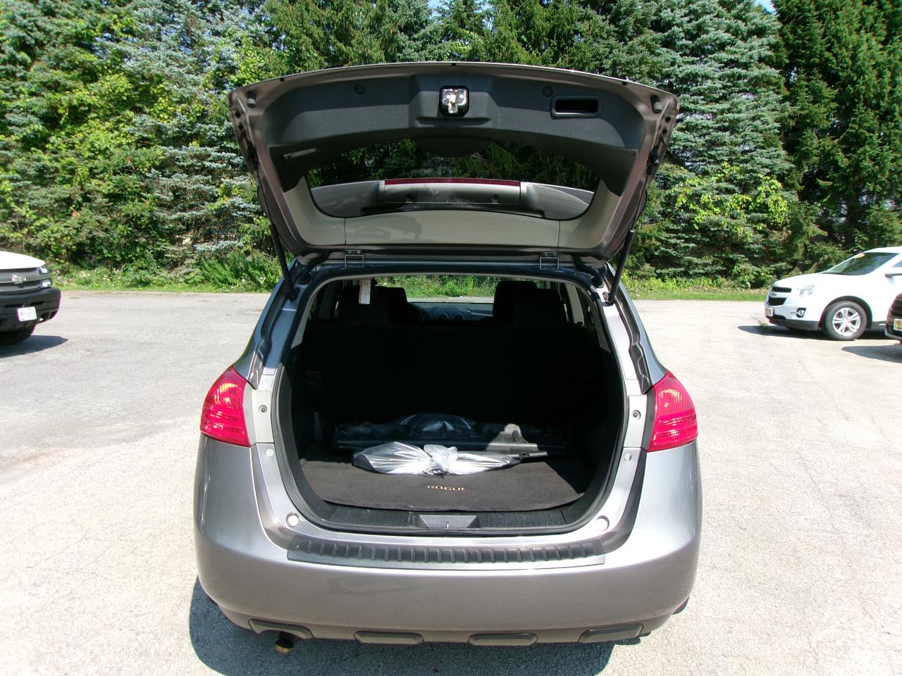 Nissan Rogue S 4D SUV AWD 2013