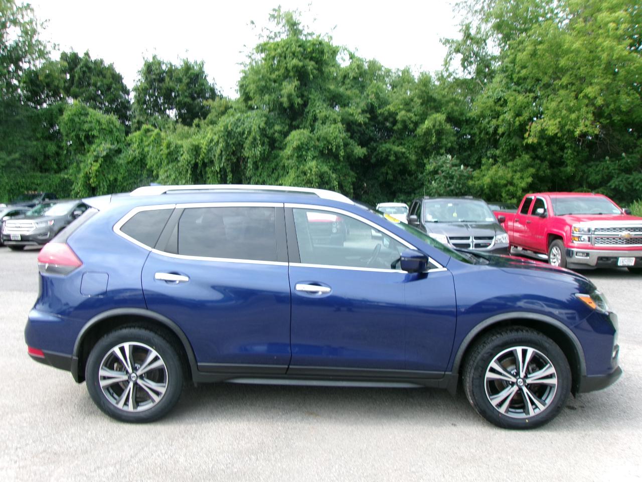 Nissan Rogue SV 4D SUV AWD 2020