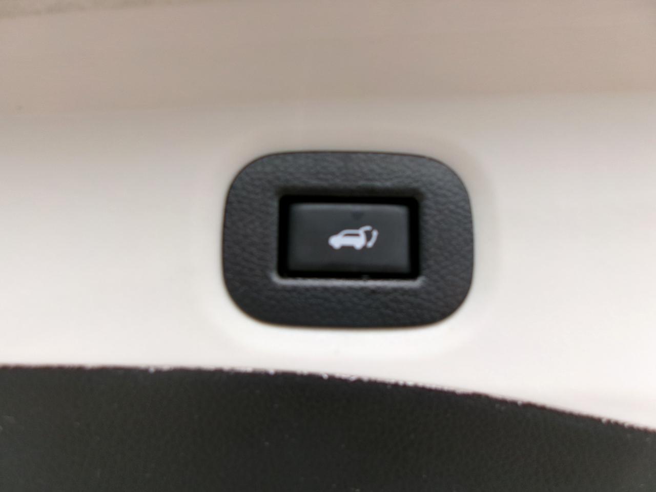 Nissan Rogue SV 4D SUV AWD 2020