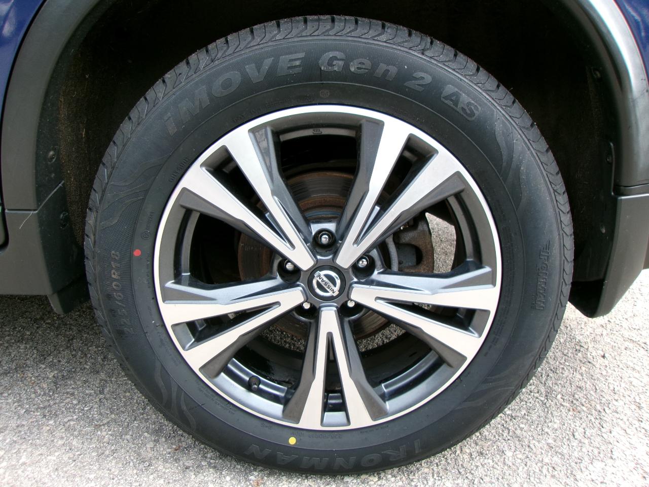 Nissan Rogue SV 4D SUV AWD 2020