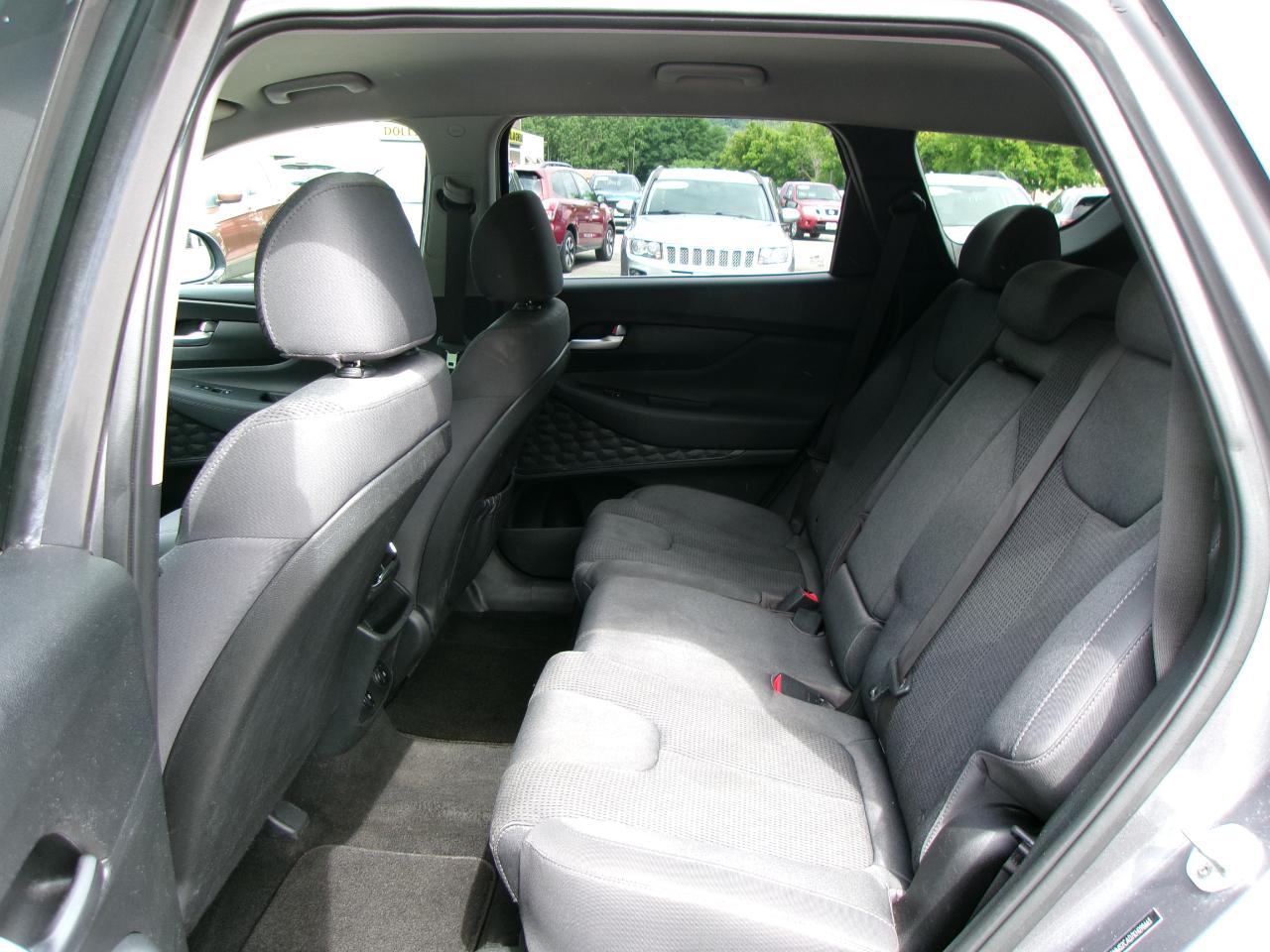 Hyundai Santa Fe SE 4D SUV AWD 2019