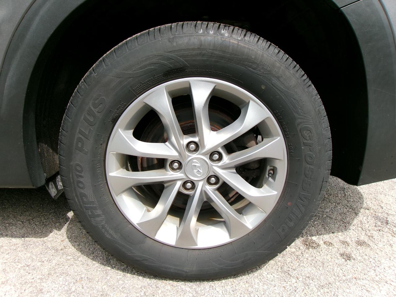Hyundai Santa Fe SE 4D SUV AWD 2019