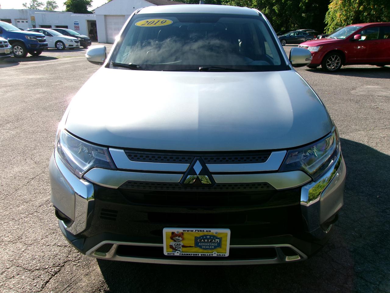 Mitsubishi Outlander SEL 4D SUV AWD 2019