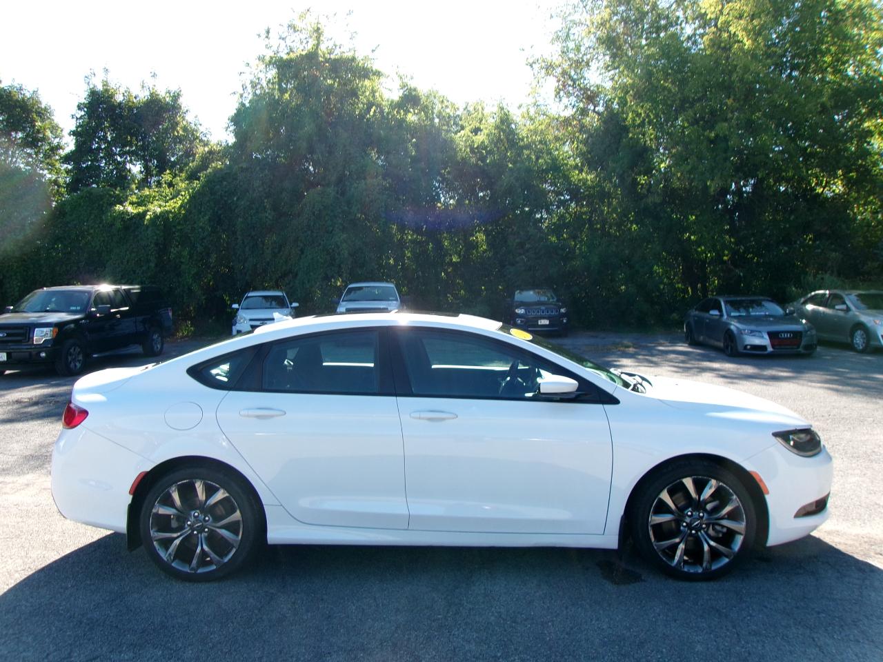 Chrysler 200 S 4D Sedan AWD 2016