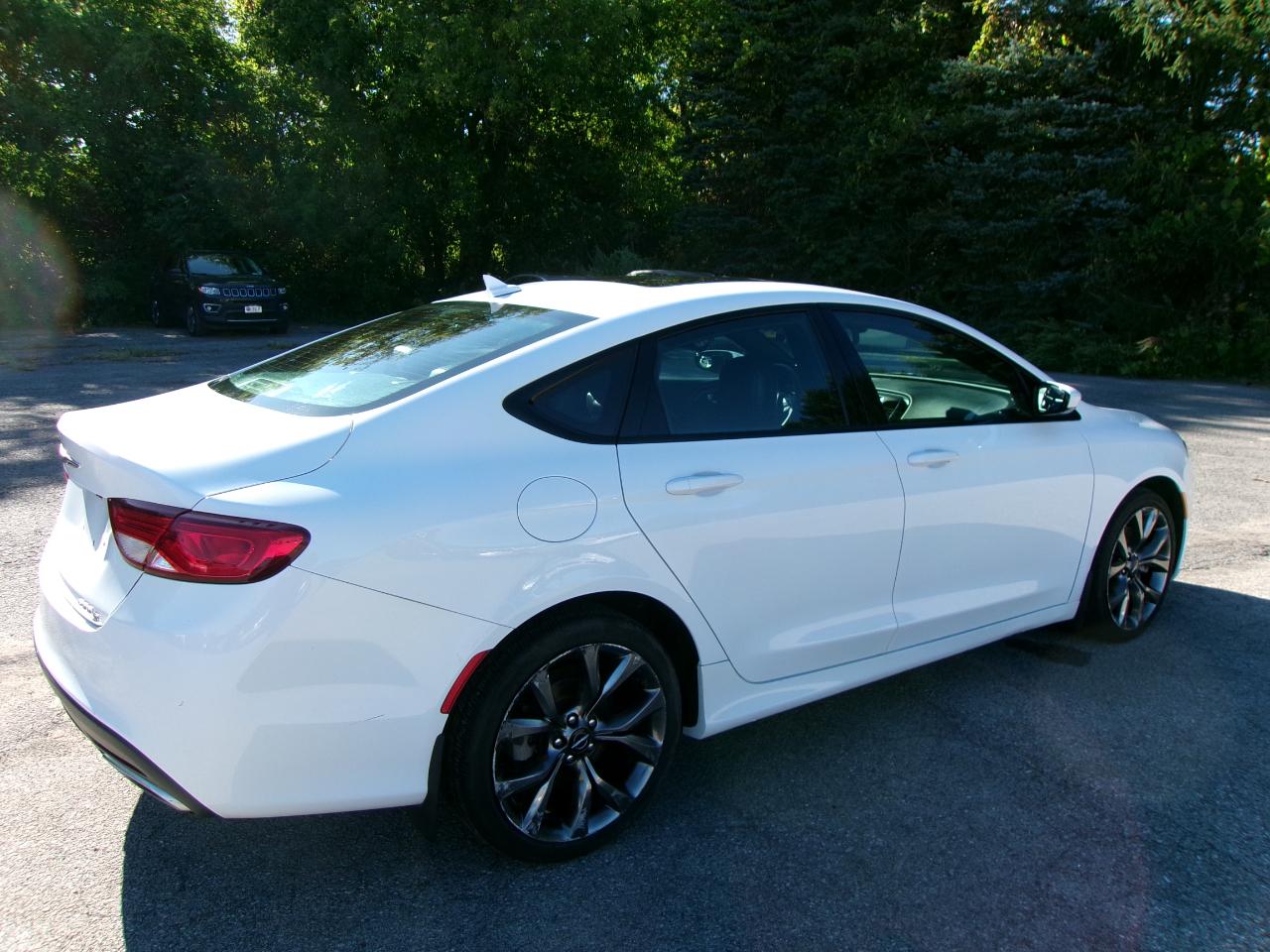 Chrysler 200 S 4D Sedan AWD 2016