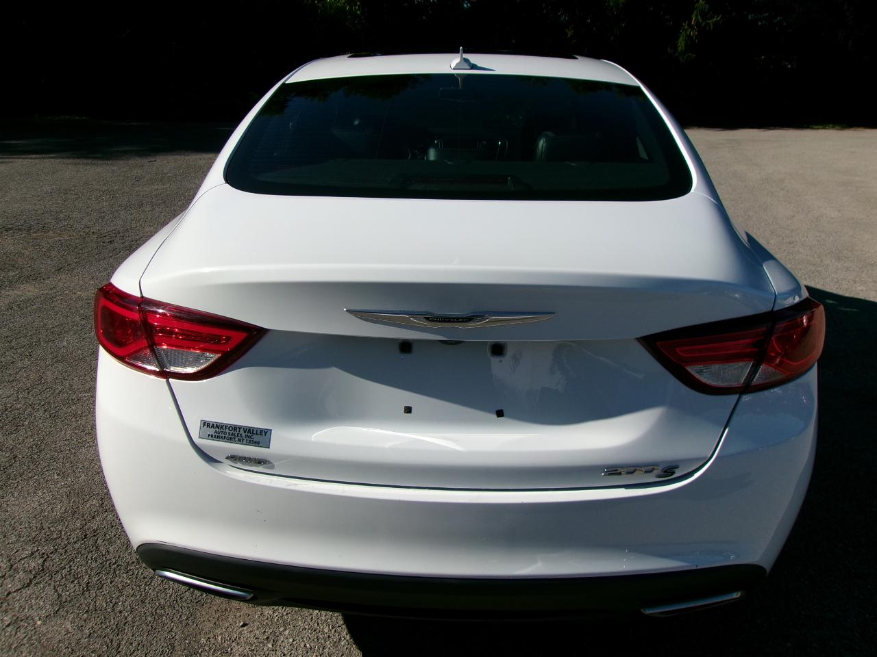 Chrysler 200 S 4D Sedan AWD 2016