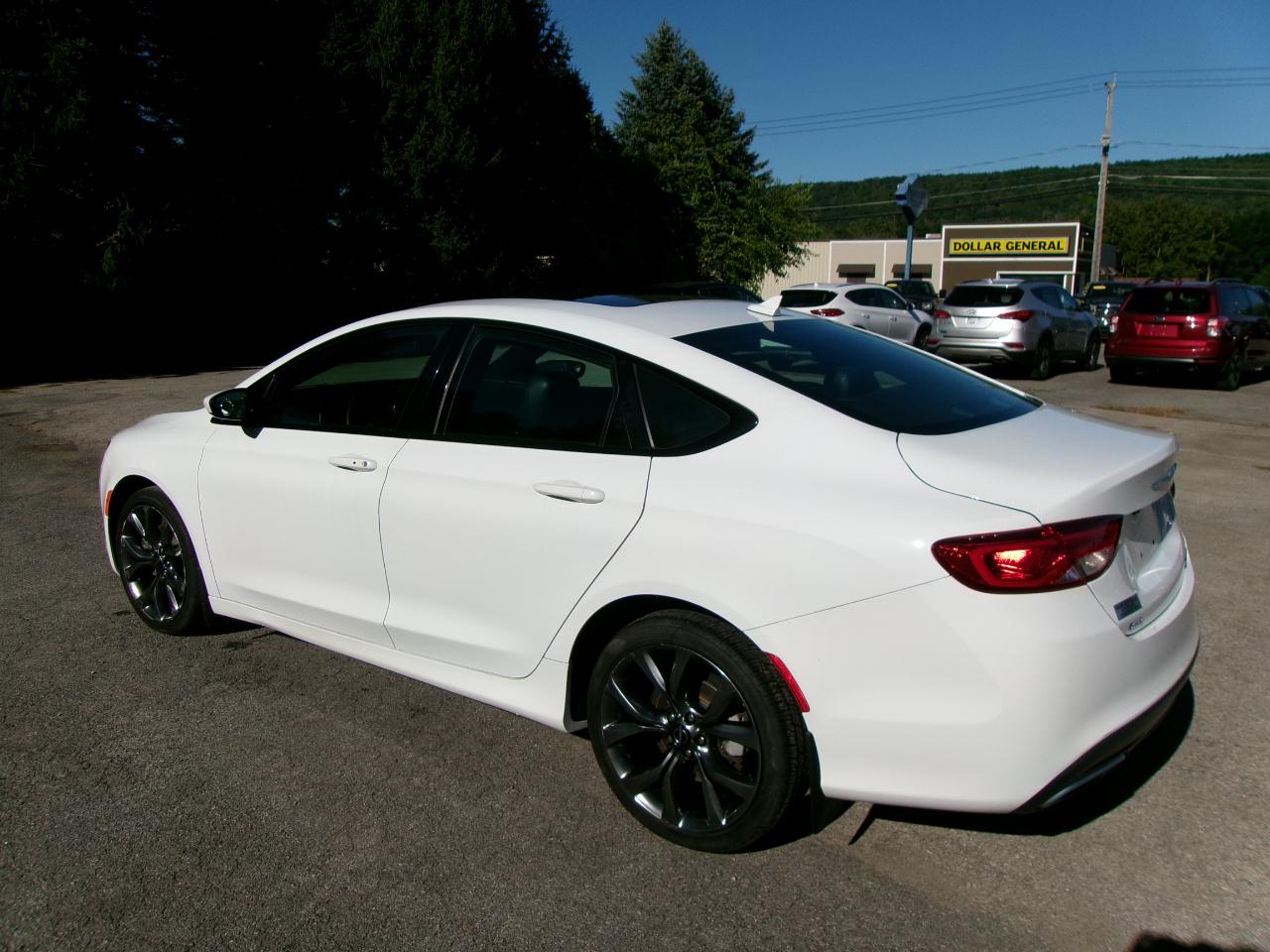 Chrysler 200 S 4D Sedan AWD 2016