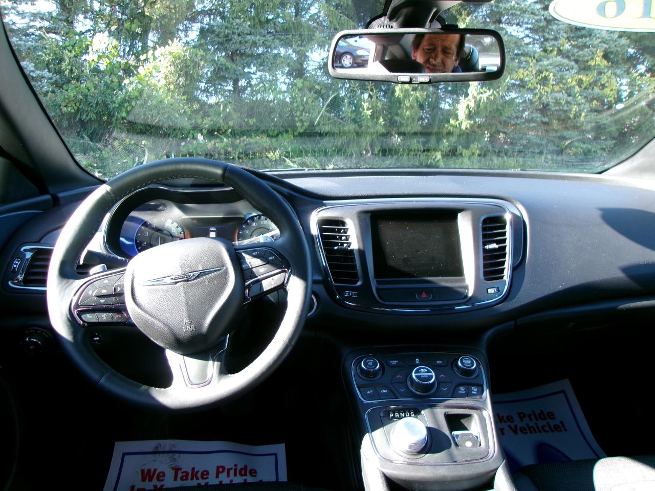 Chrysler 200 S 4D Sedan AWD 2016