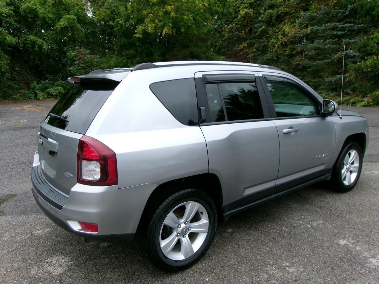 Jeep Compass Latitude 4D SUV 4WD 2015