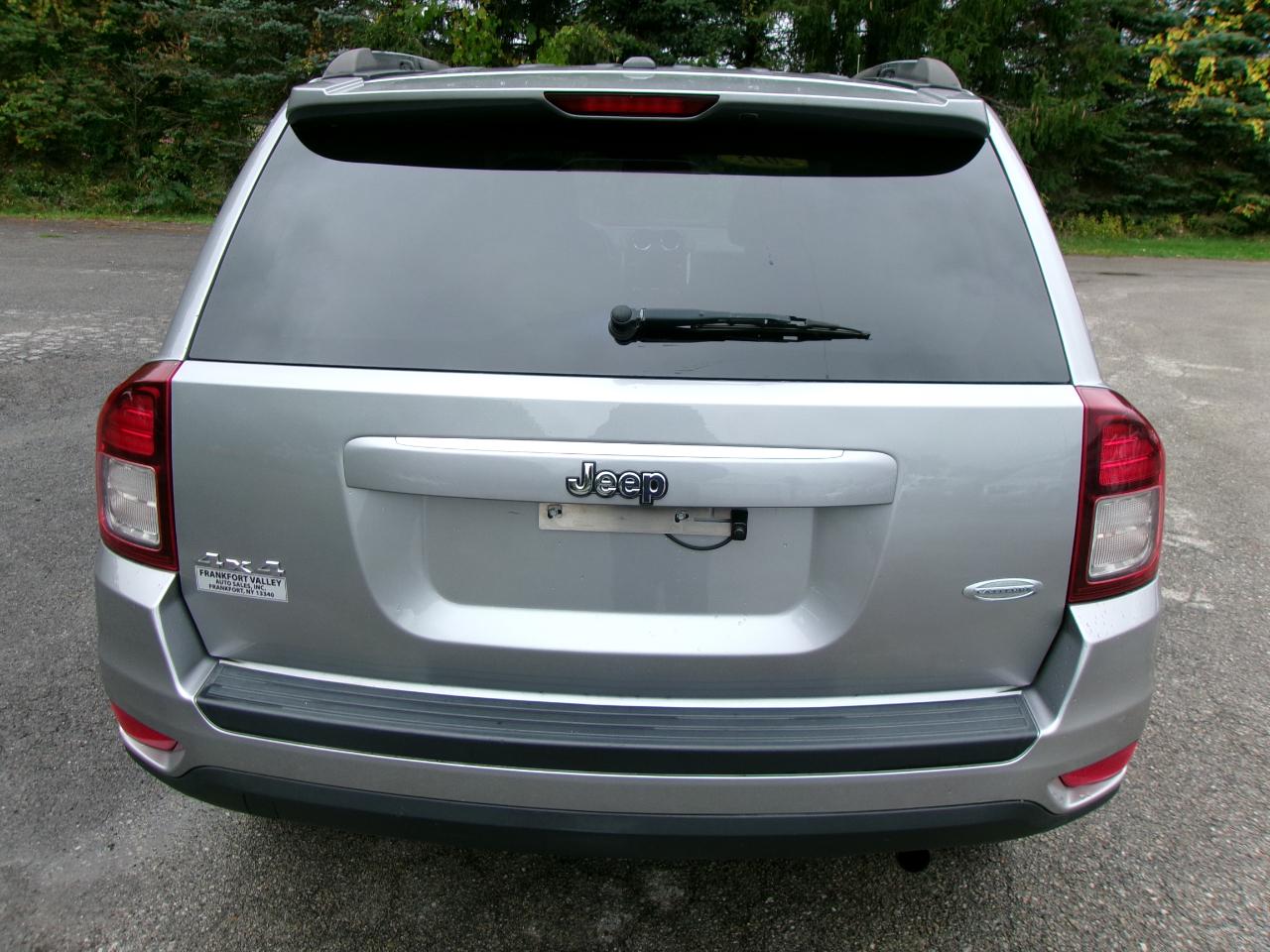 Jeep Compass Latitude 4D SUV 4WD 2015