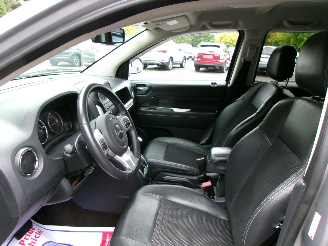 Jeep Compass Latitude 4D SUV 4WD 2015