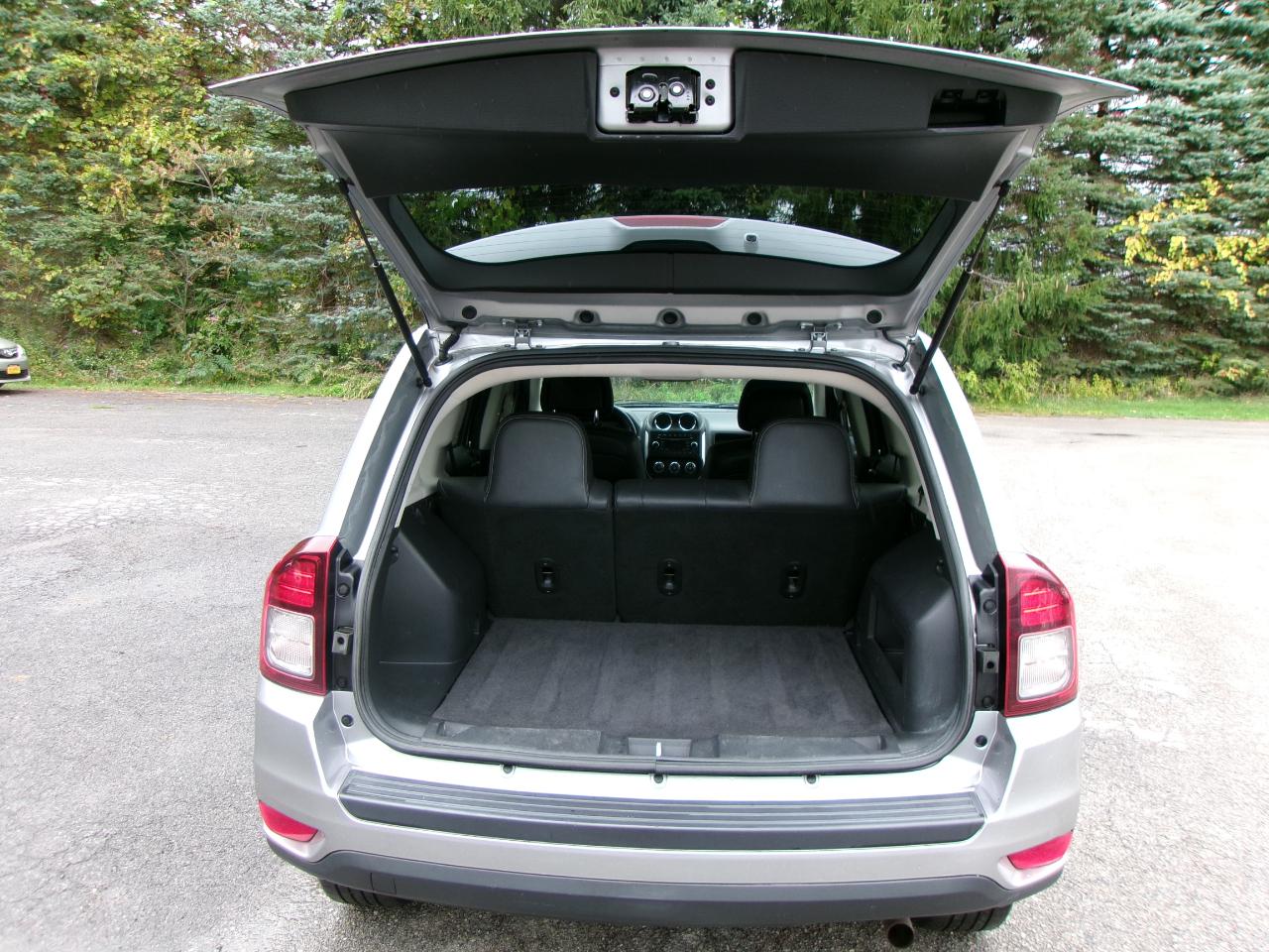 Jeep Compass Latitude 4D SUV 4WD 2015