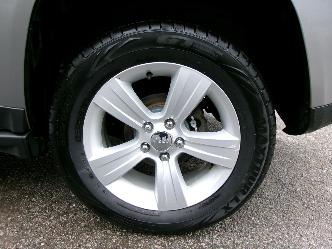 Jeep Compass Latitude 4D SUV 4WD 2015