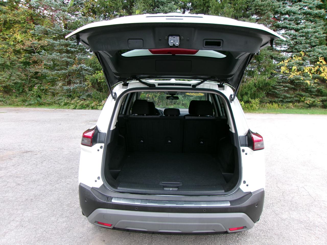 Nissan Rogue SV 4D SUV AWD 2021